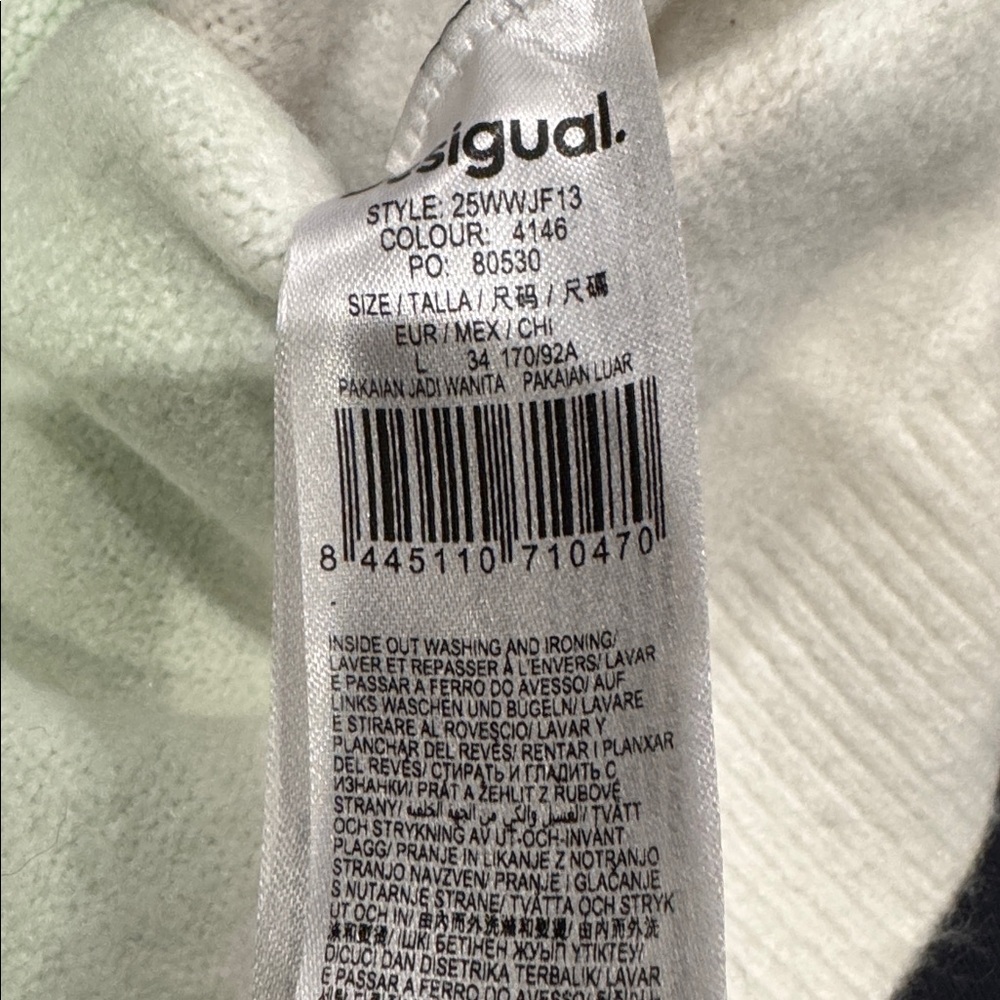 Desigual Abstract Green and White V-Neck Sweater - Picture 6 of 6